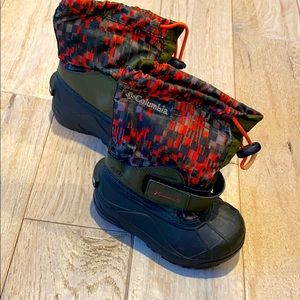 Columbia boys  winter boots